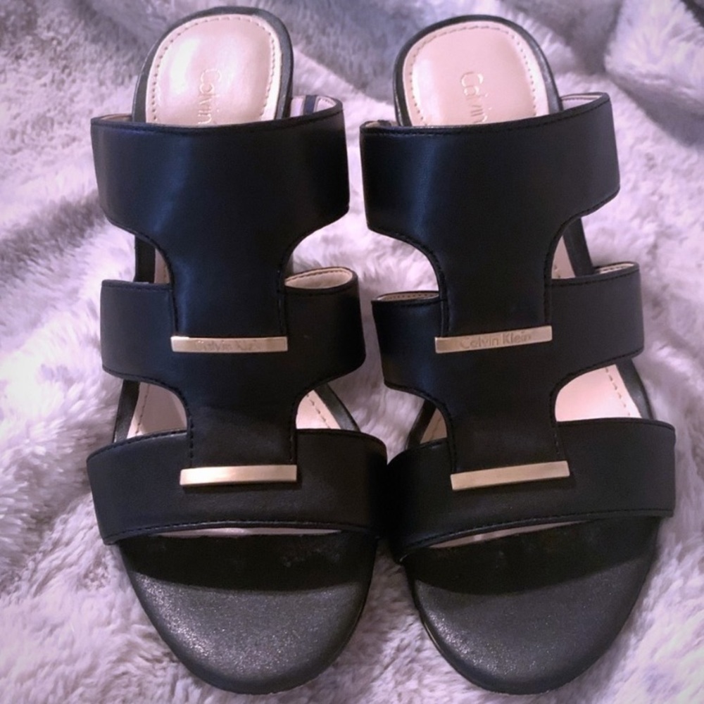 Calvin Klein Sandals , Black,size 5.5